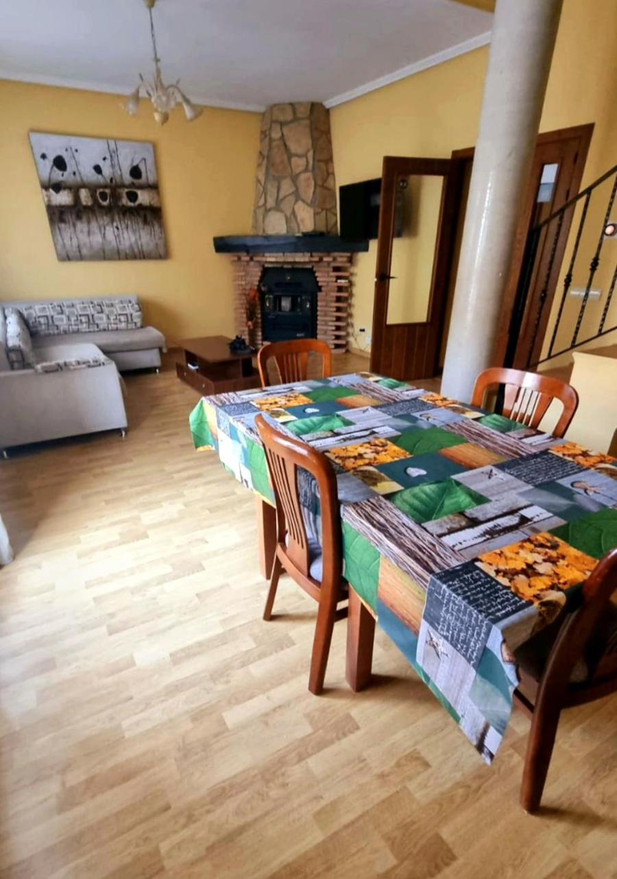 Casa Rural Claudia Albarracín Екстериор снимка